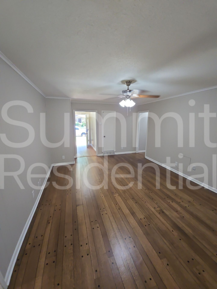 5210 Steuben Dr - Photo 2 of 16