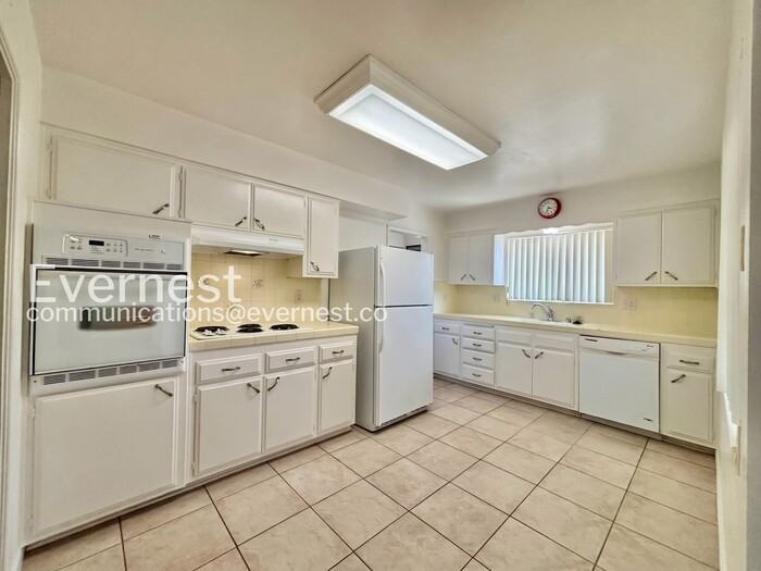 29435 Carmel Rd - Photo 3 of 25