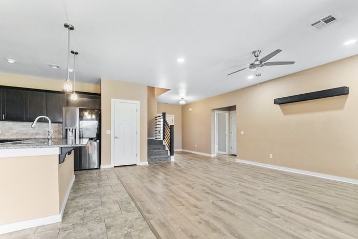 1200 Ridgeway Dr - Photo 6 of 27