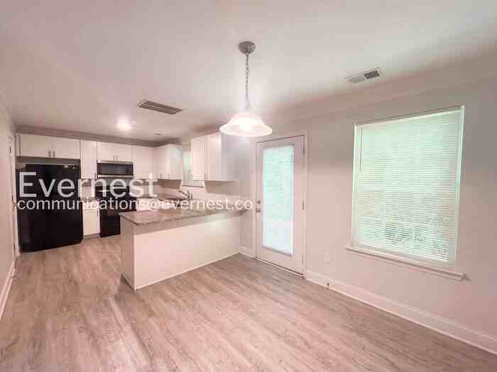 5275 Hanover St - Photo 3 of 27