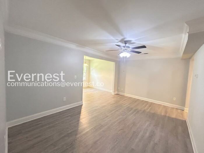 5275 Hanover St - Photo 4 of 27