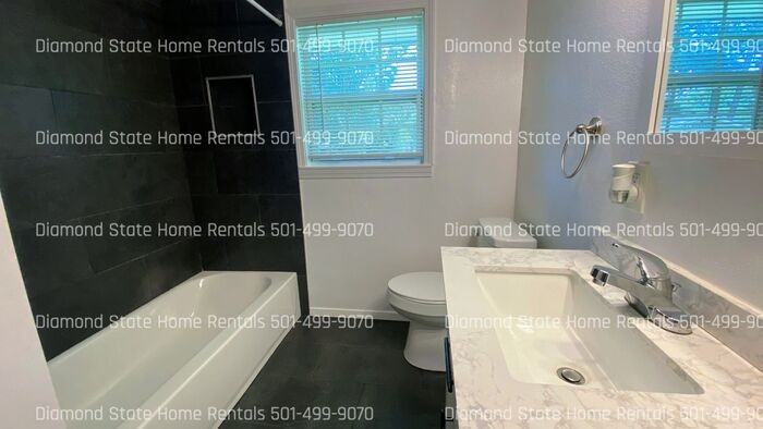 605 Hill St - Photo 6 of 16