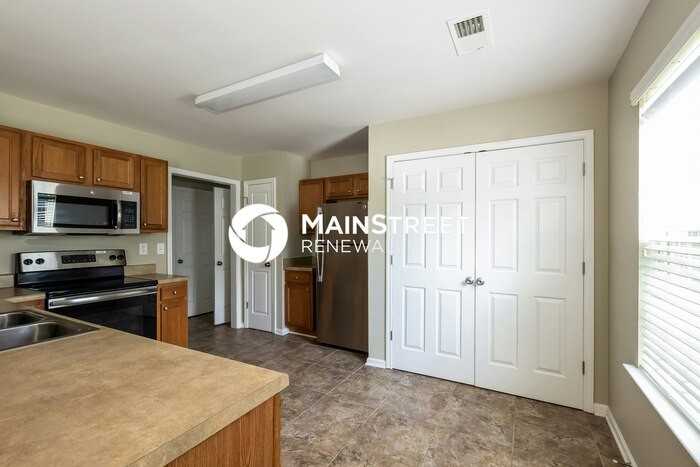 2607 Reid Park Ln - Photo 7 of 17