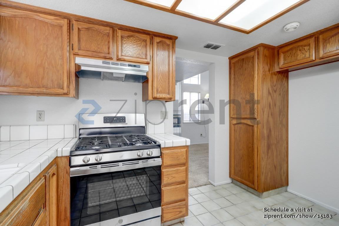 8633 Northam Dr - Photo 6 of 19