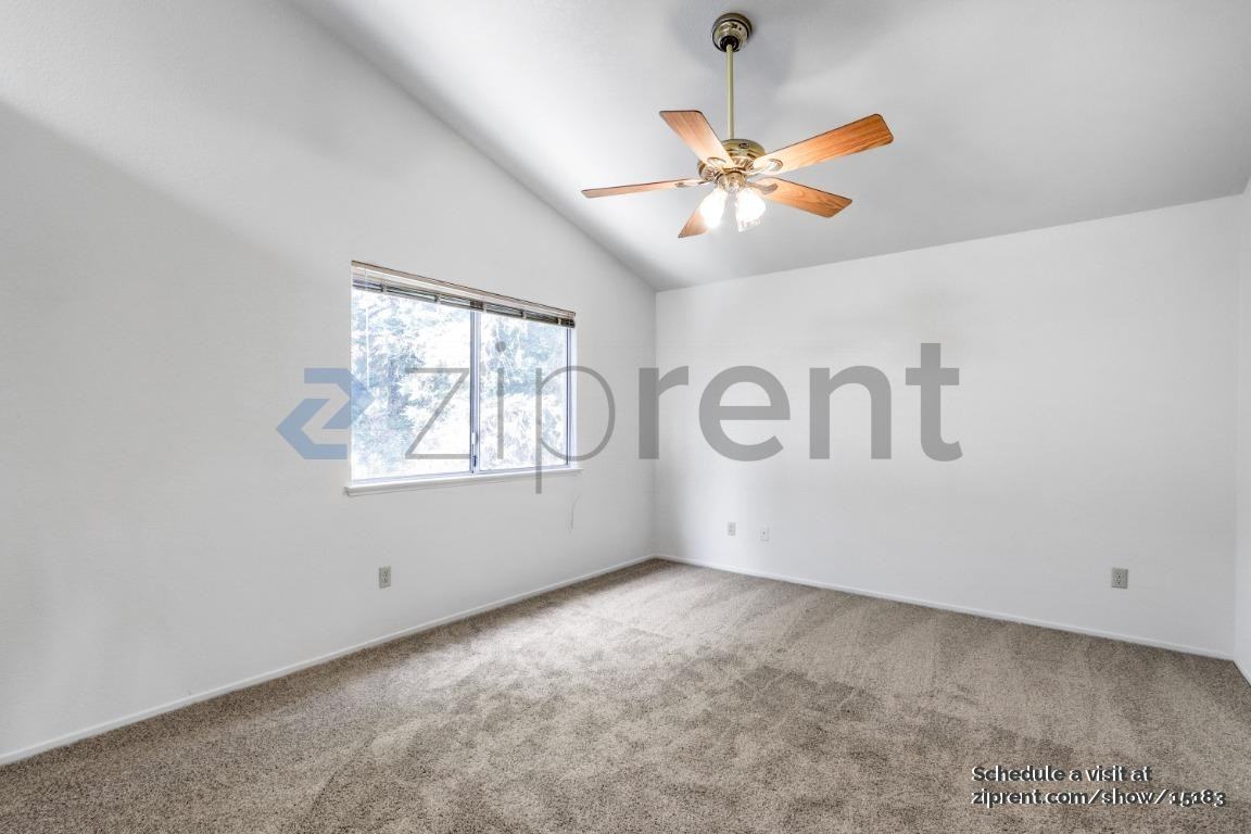 8633 Northam Dr - Photo 7 of 19