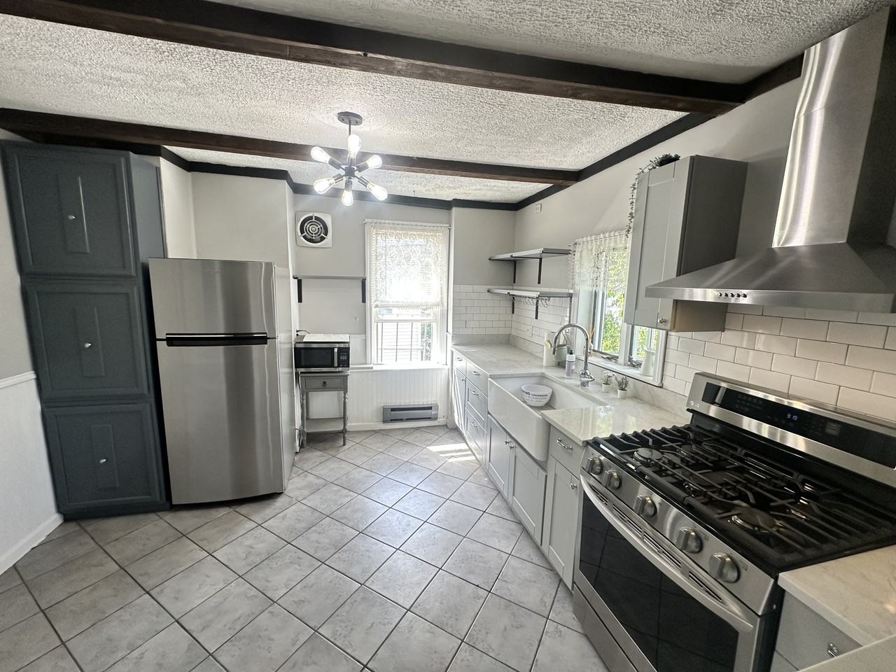 203 3rd St #3 - Photo 3 of 11