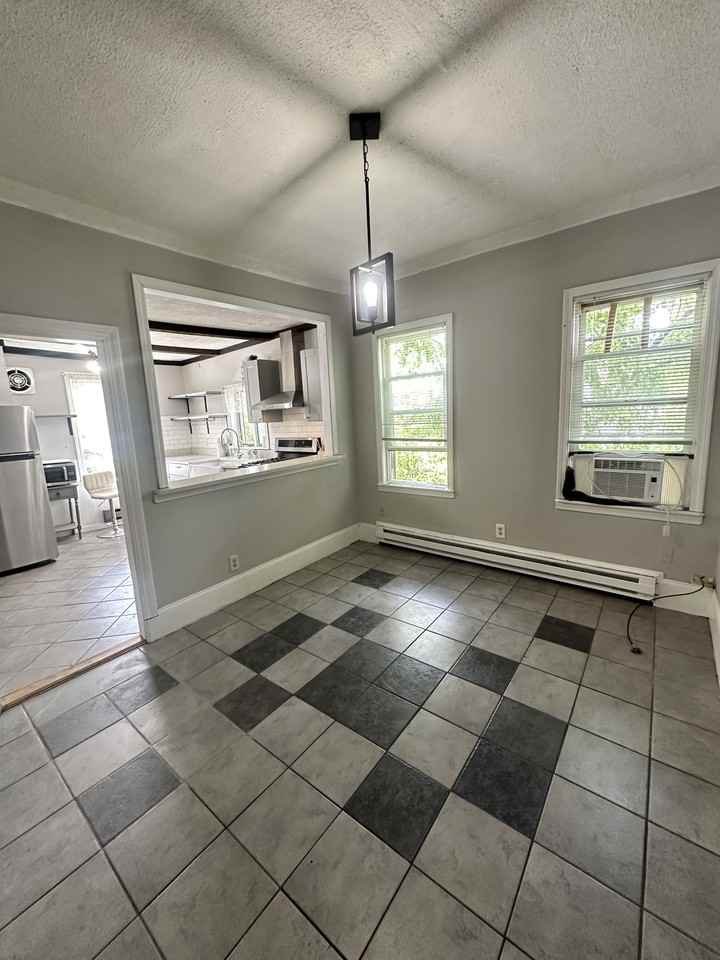 203 3rd St #3 - Photo 5 of 11