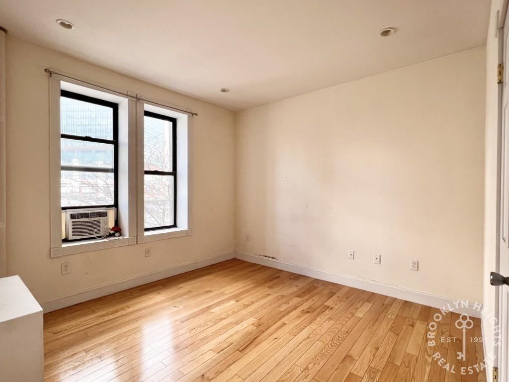 Pacific St #2G - Photo 5 of 9