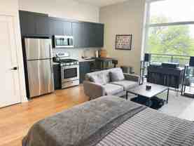 4513 N Clark St #213 - Photo 1 of 1