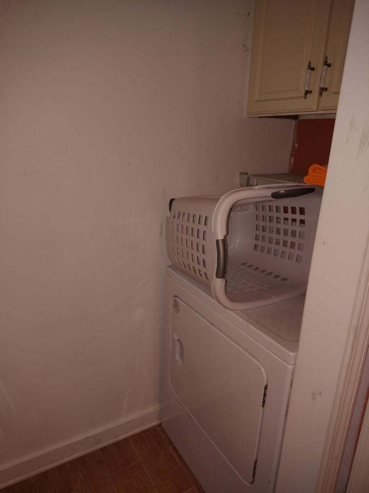 Williamsburg Dr #NA - Photo 7 of 15