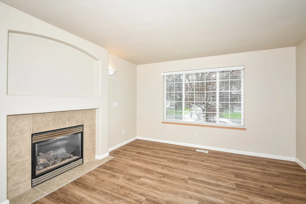 18402 96th Ave E #NA - Photo 2 of 11