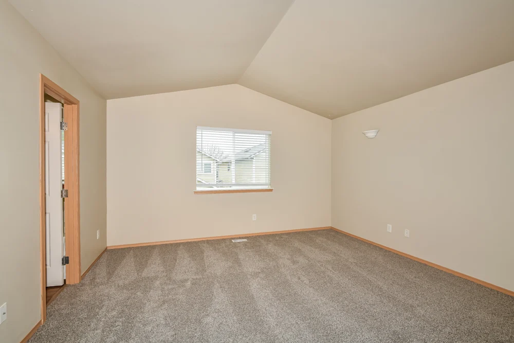 18402 96th Ave E #NA - Photo 7 of 11