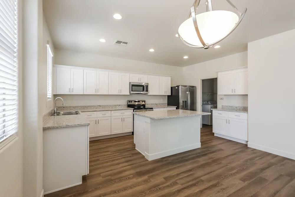 1805 E Patrick Ln #NA - Photo 5 of 10