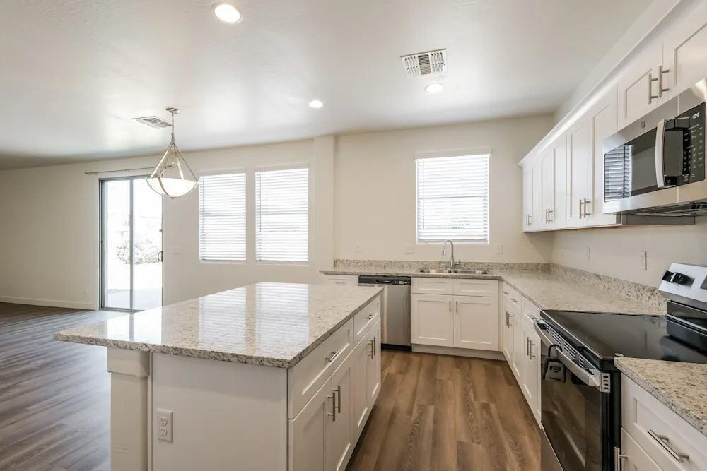 1805 E Patrick Ln #NA - Photo 6 of 10