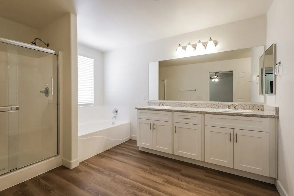 1805 E Patrick Ln #NA - Photo 7 of 10