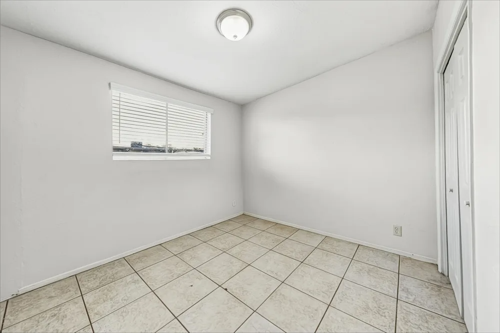 448 S Stewart #NA - Photo 6 of 14