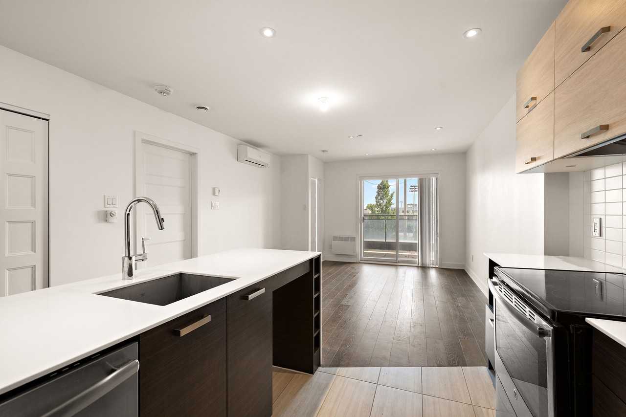 1400 Rue Lucien-Paiement #303 - Photo 5 of 12