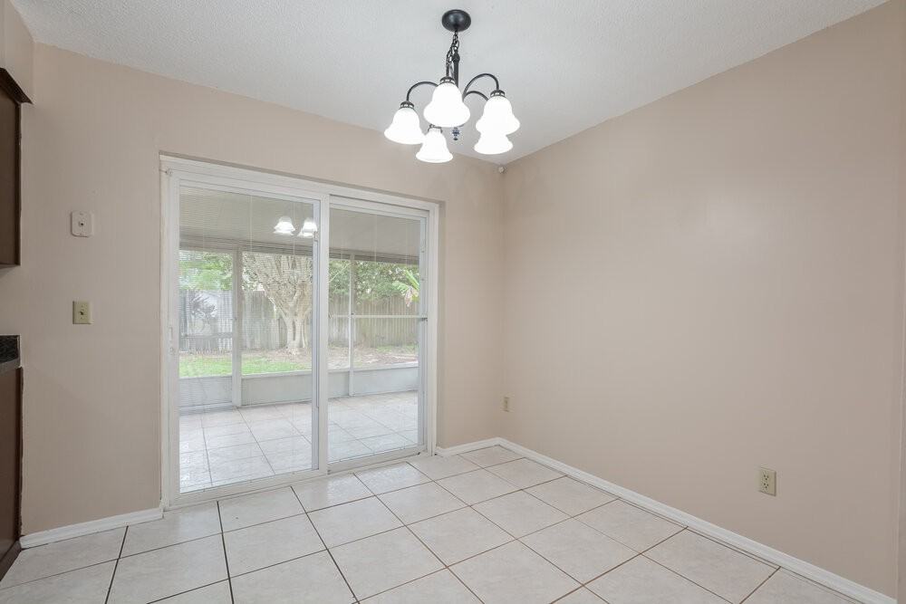 2726 Carlisle Ave - Photo 6 of 16