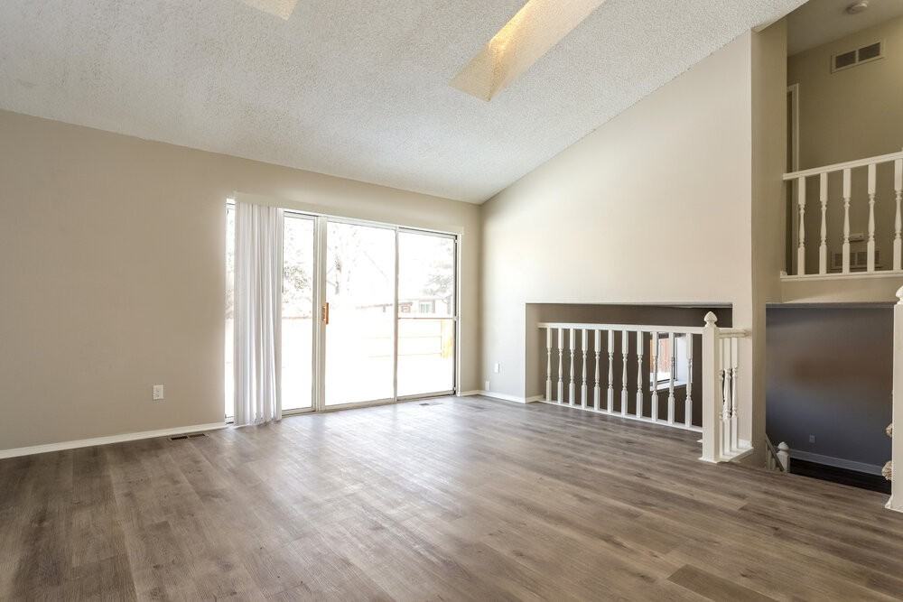 19123 E 46th Ave - Photo 5 of 18