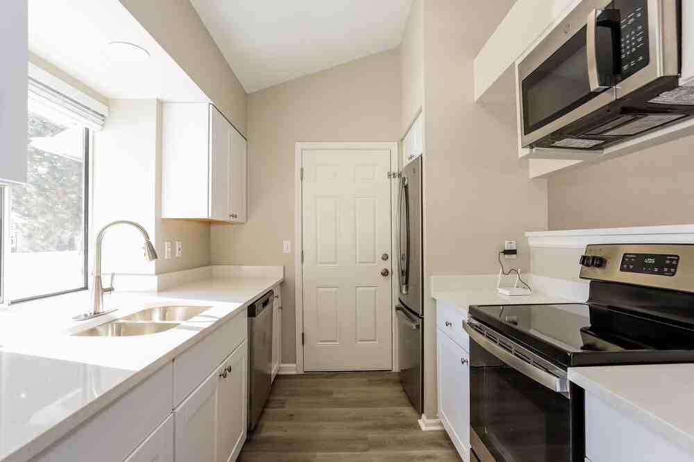 19123 E 46th Ave - Photo 7 of 18