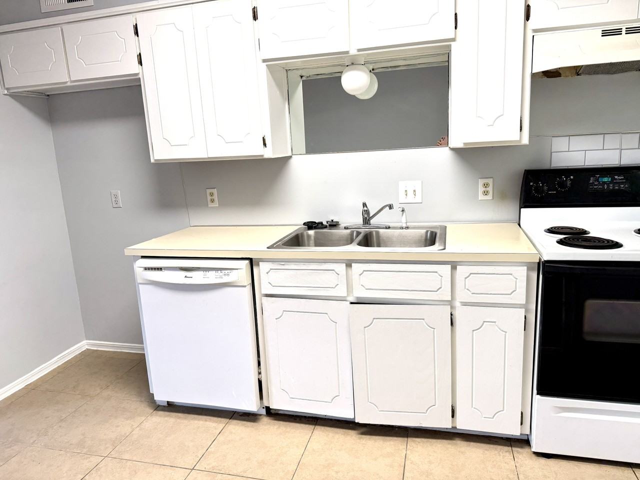 2206 Shenandoah Dr #1 - Photo 3 of 24