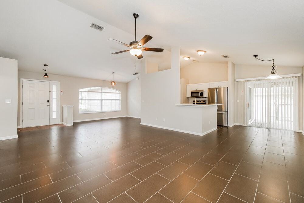 605 Cherry Laurel St - Photo 5 of 16
