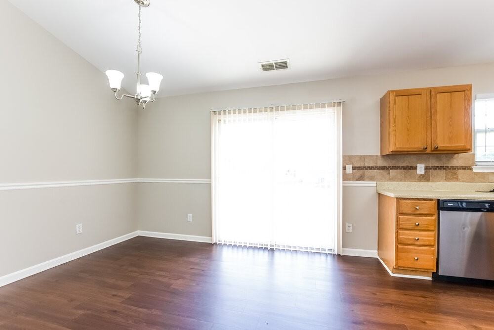 12805 Beddingfield Dr - Photo 6 of 16