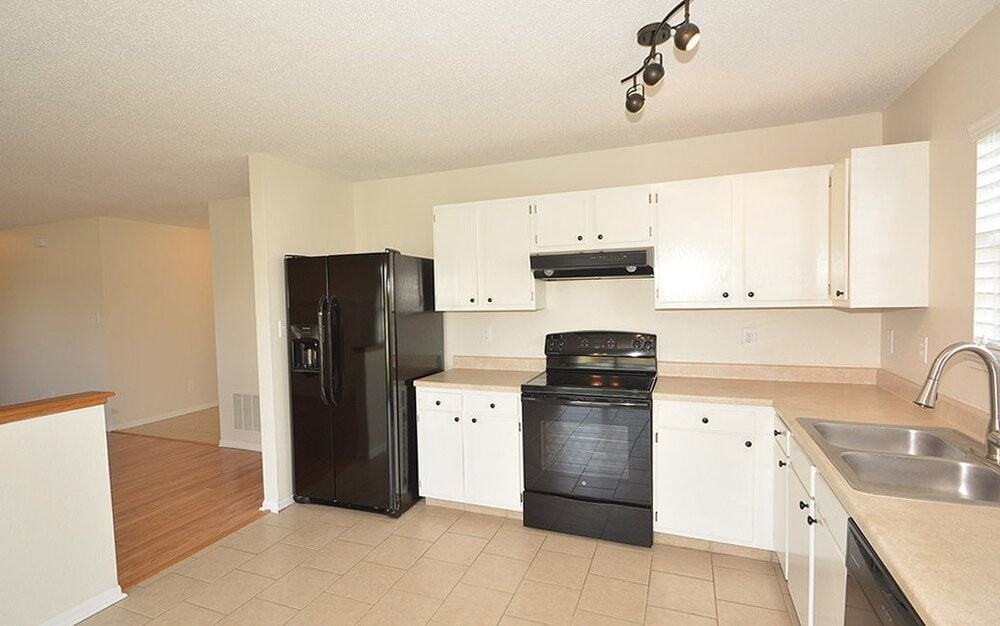 7394 Tassel Ct - Photo 7 of 27