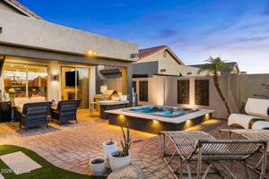 featured image of 10318 E Tierra Buena Ln