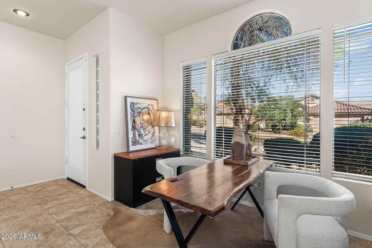 10318 E Tierra Buena Ln - Photo 7 of 36