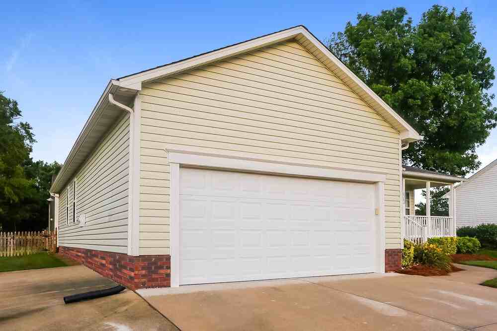 1243 Piney Church Rd - Photo 4 of 16