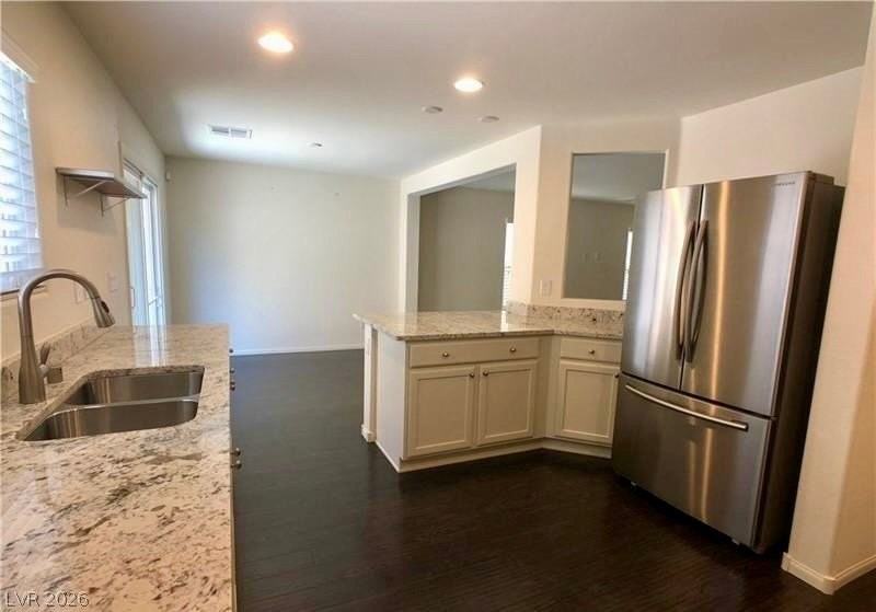 10633 Upper Laurel St - Photo 4 of 25