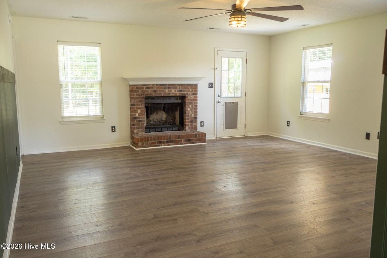 206 Blueberry Ct - Photo 5 of 44