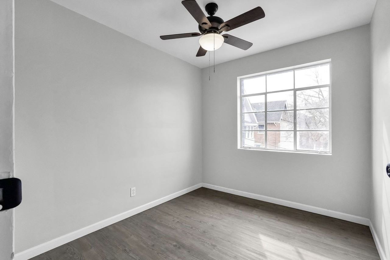61 N 21st St #J - Photo 5 of 22
