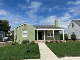 featured image of 242 Grove St