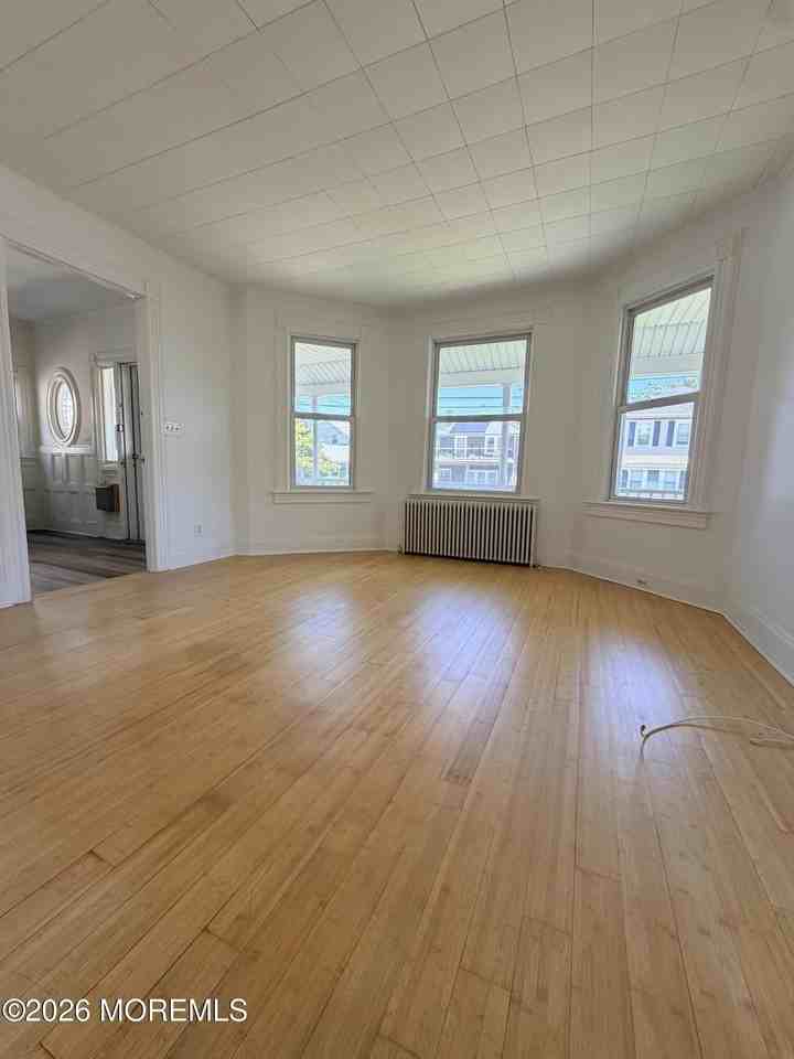 44 Norwood Ave - Photo 5 of 20