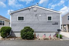 208 Mallard Ln - Photo 1 of 1