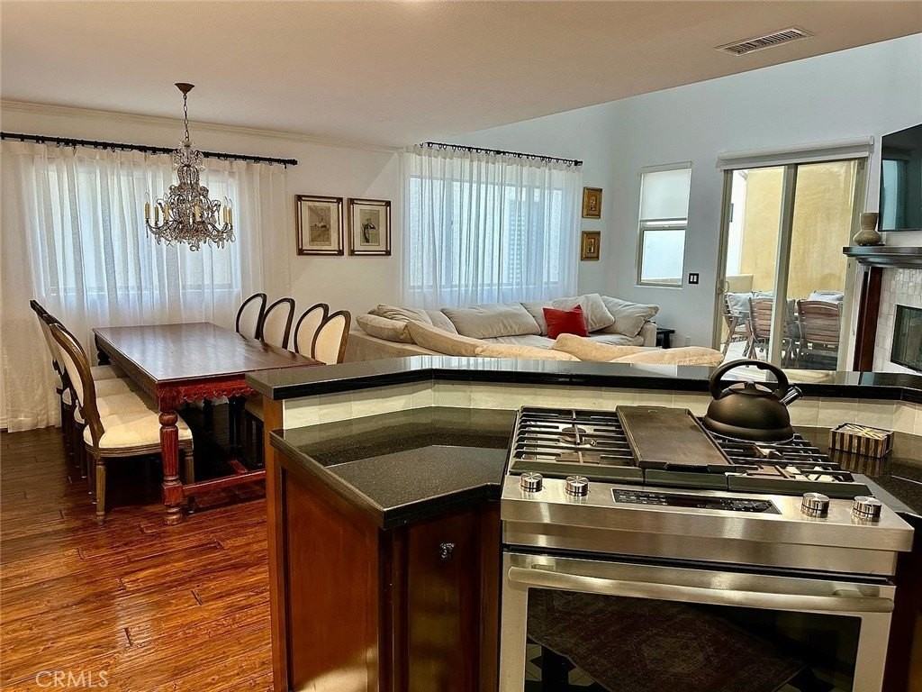 610 Orchid Ave #1-2 - Photo 4 of 19