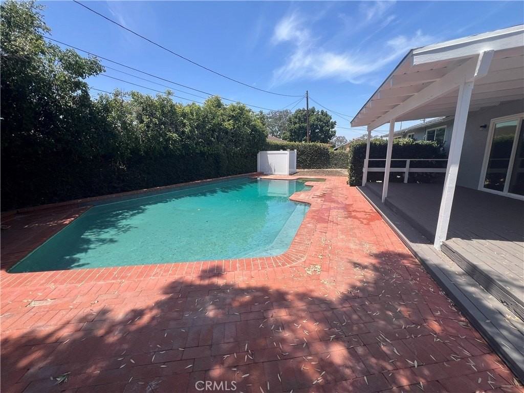 909 S Echo Pl - Photo 2 of 20