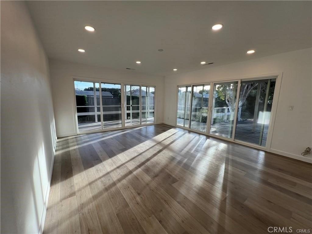 909 S Echo Pl - Photo 6 of 20