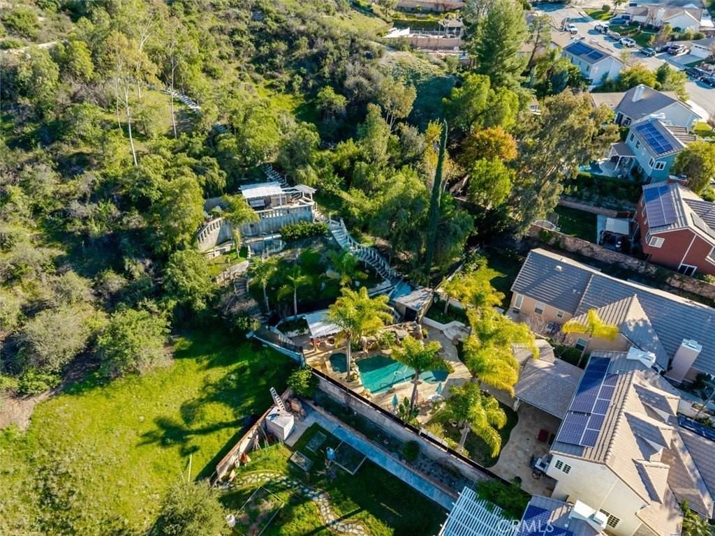 31256 Quail Valley Rd - Photo 4 of 27