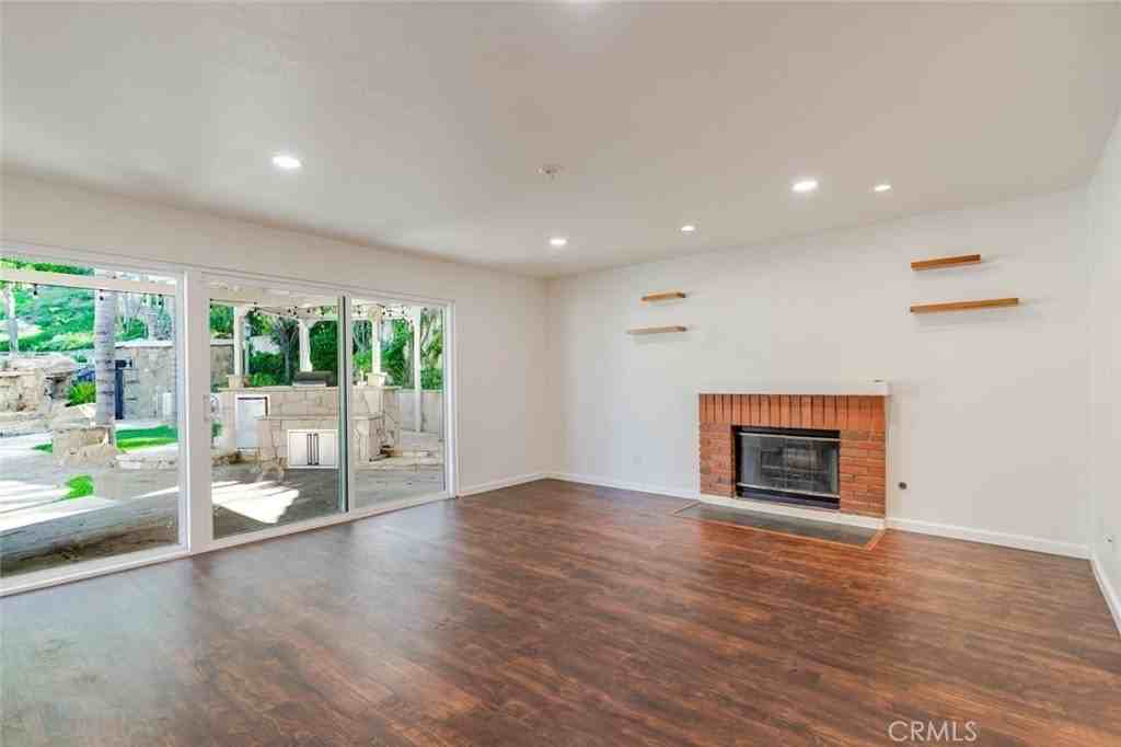 31256 Quail Valley Rd - Photo 5 of 27