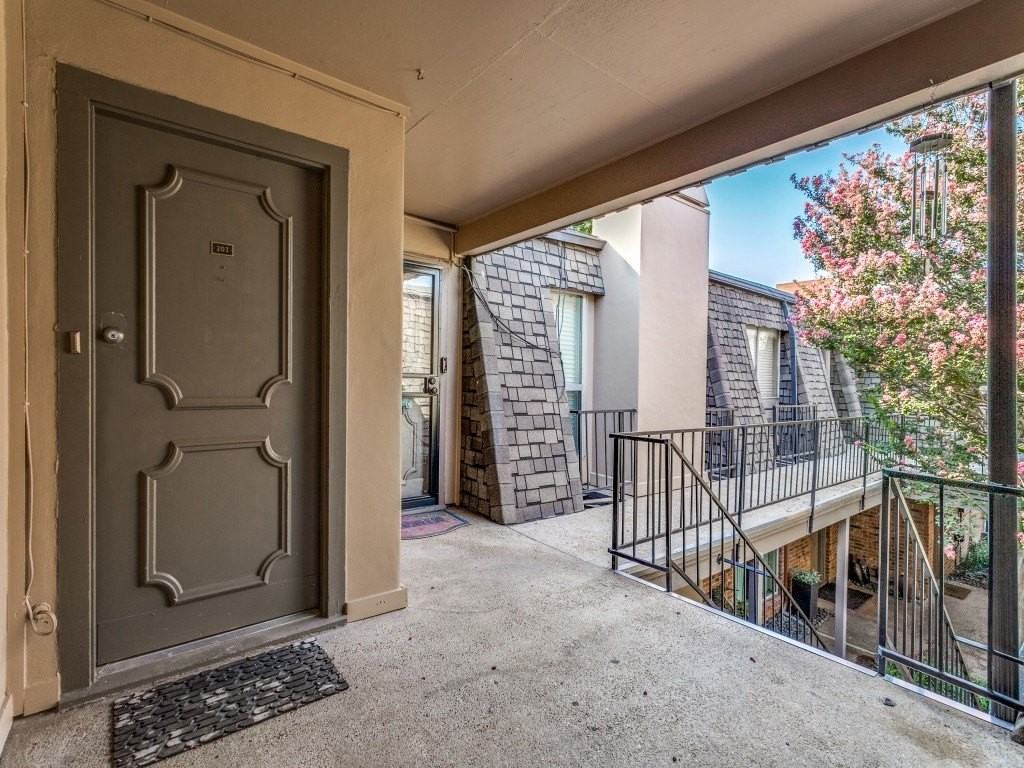 4112 Bowser Ave #203 - Photo 3 of 13