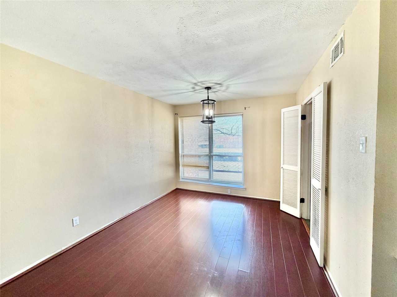 4933 Skillman St #247 - Photo 4 of 16