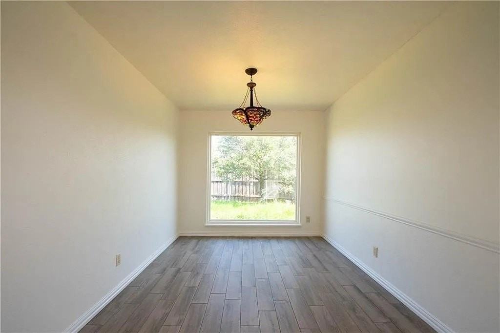 6500 Blue Ridge Trl - Photo 3 of 14