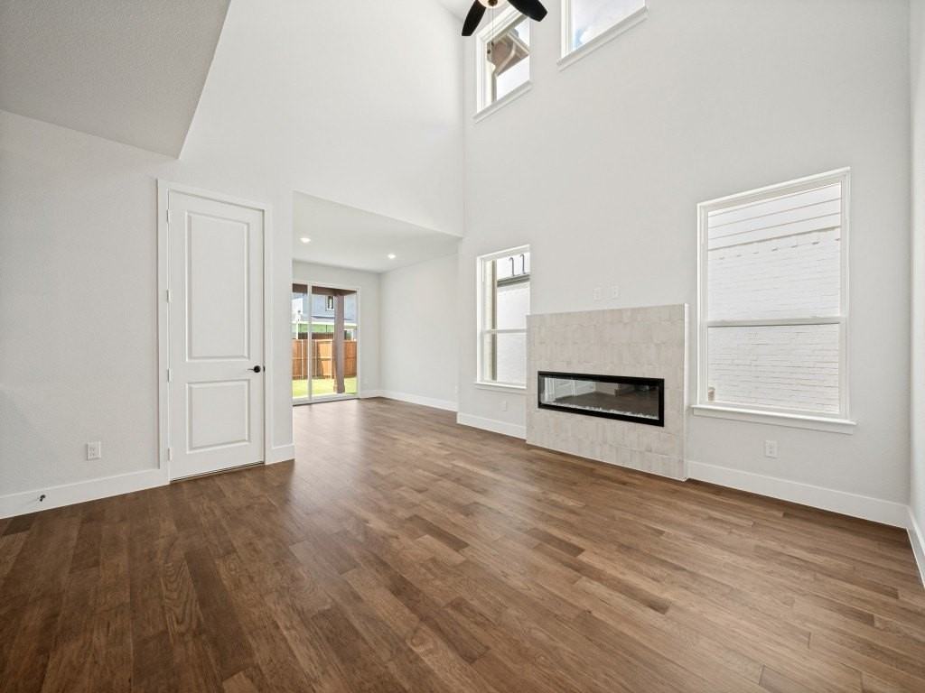 7342 Farley St - Photo 4 of 25
