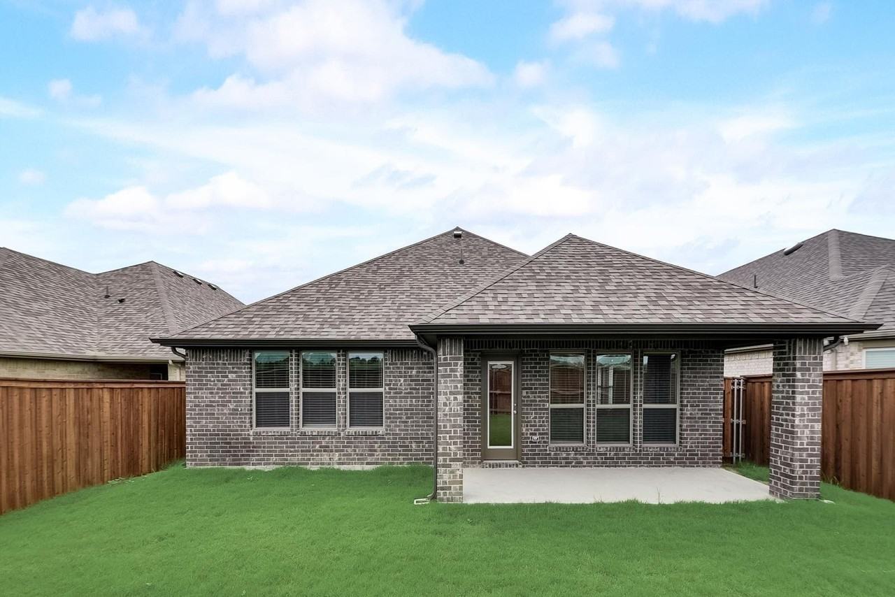 3504 Lillian Ct - Photo 4 of 30