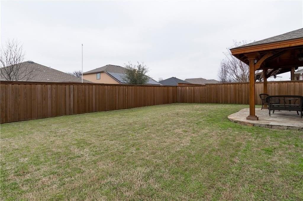 710 Chelsea Dr - Photo 5 of 18