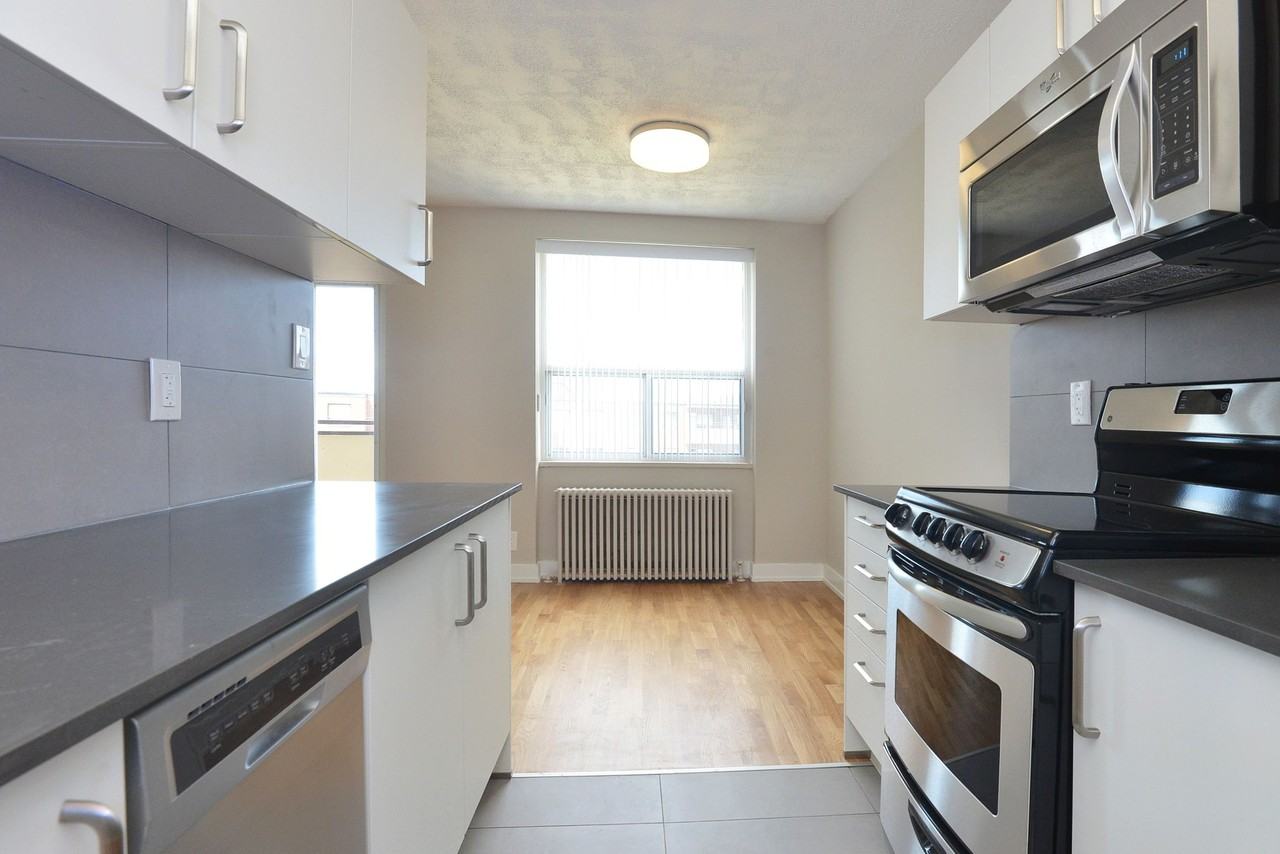 25 Eccleston Drive - Photo 3 of 30