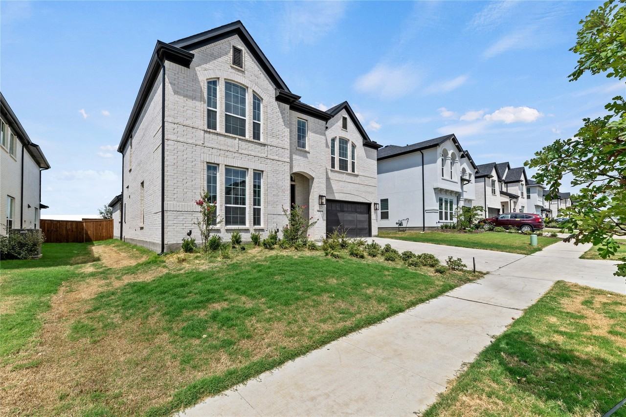 10609 Grayhead Dr - Photo 4 of 27